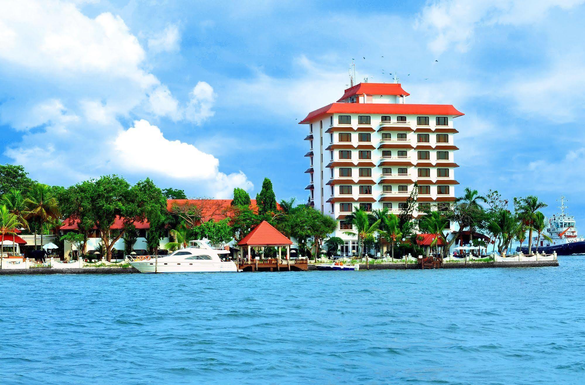 Taj Malabar Resort&Spa, Cochin. Kochi Exteriör bild